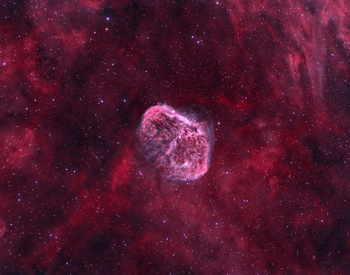 Crescent Nebula